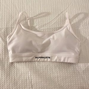 Alphalete Surface Limitless Bra - White